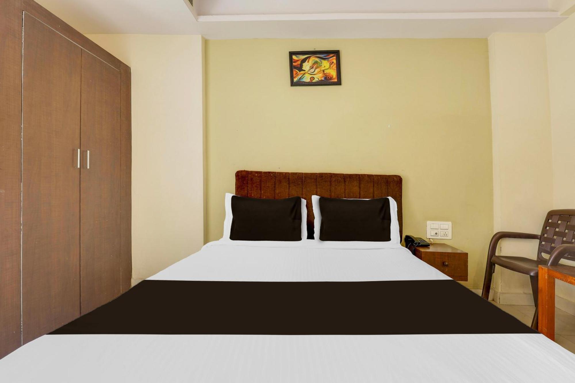 Hotel Super Townhouse Dwarka Nagar Near Ramatalkies Višákhapatnam Exteriér fotografie