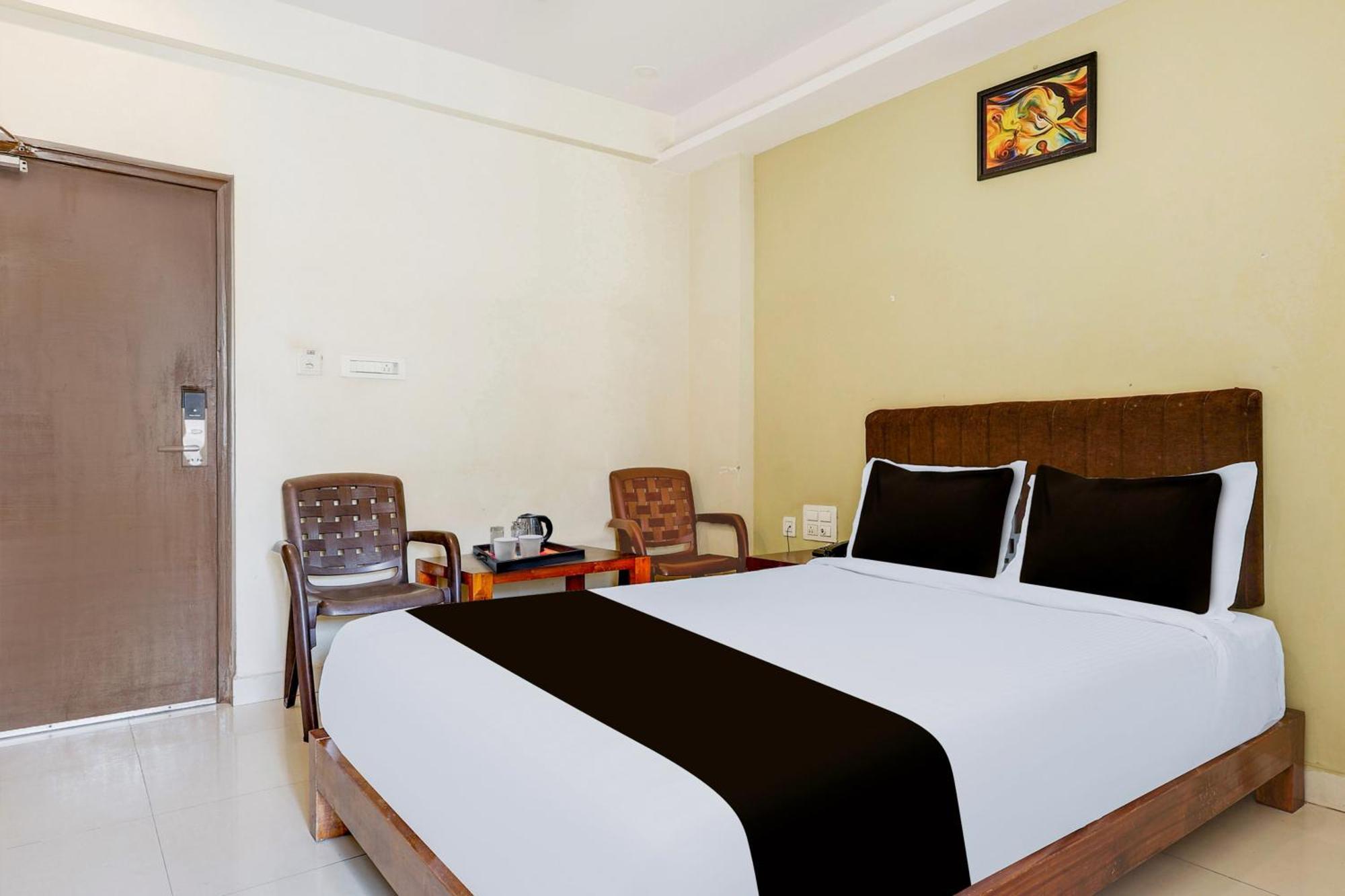 Hotel Super Townhouse Dwarka Nagar Near Ramatalkies Višákhapatnam Exteriér fotografie